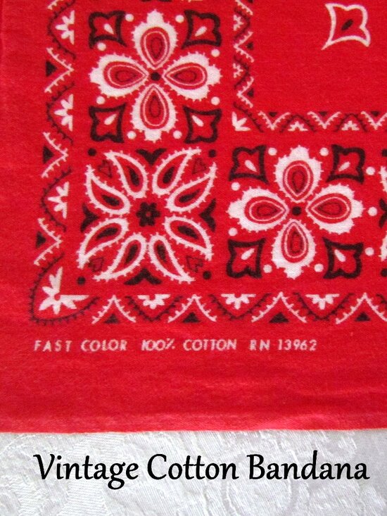 VINTAGE Other - RED COTTON BANDANA, MADE in USA - THE REAL THING! 20" SOFT VINTAGE COWBOY RODEO